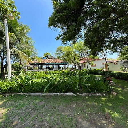 Casa De Playa Los Moncada León Eksteriør bilde