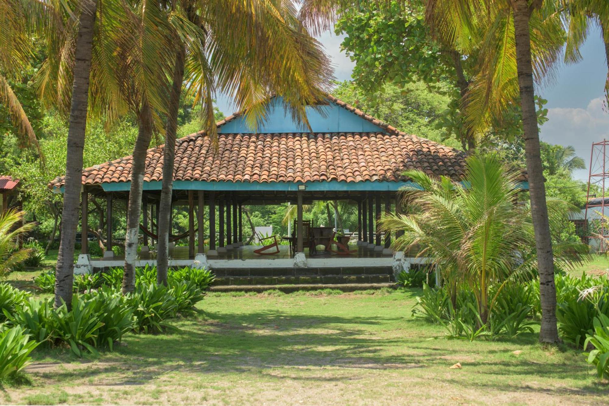 Casa De Playa Los Moncada León Eksteriør bilde